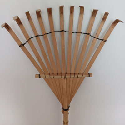 Сад естественной бамбуковой грабл Handmade сгребает подгонянную поддержку бороны